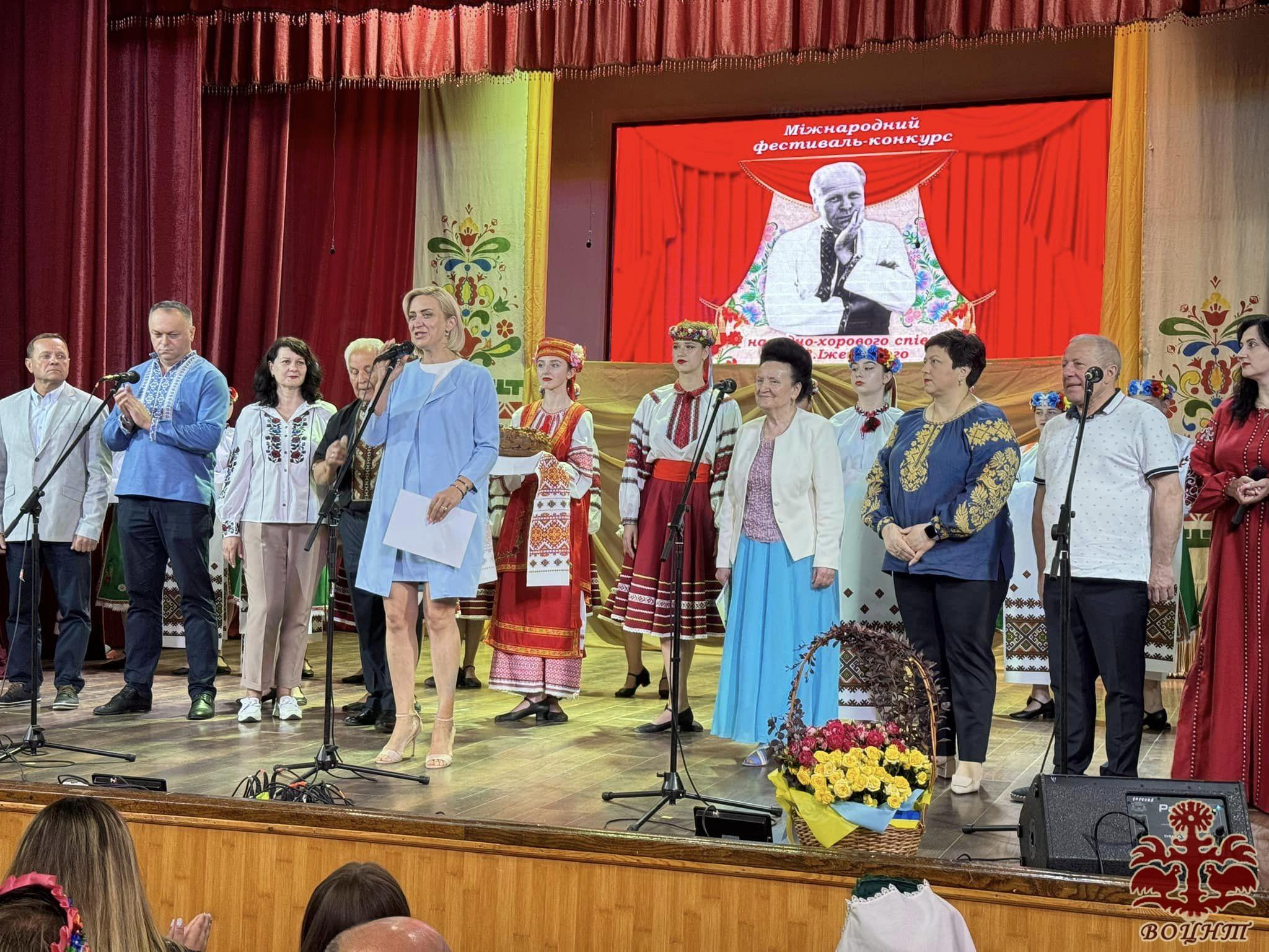 VIII Міжнародний двотуровий фестиваль-конкурс народного хорового співу ім. Віталія Іжевського «Над Собом пісня дзвінко лине»