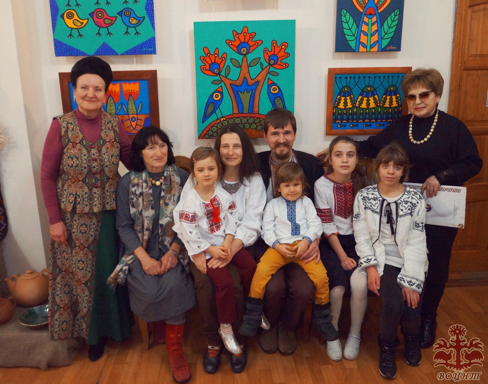 Виставкаа із циклу «Мистецтво однієї родини» молодої вінницької родини Михайла Діденка та Юлії Гушул.