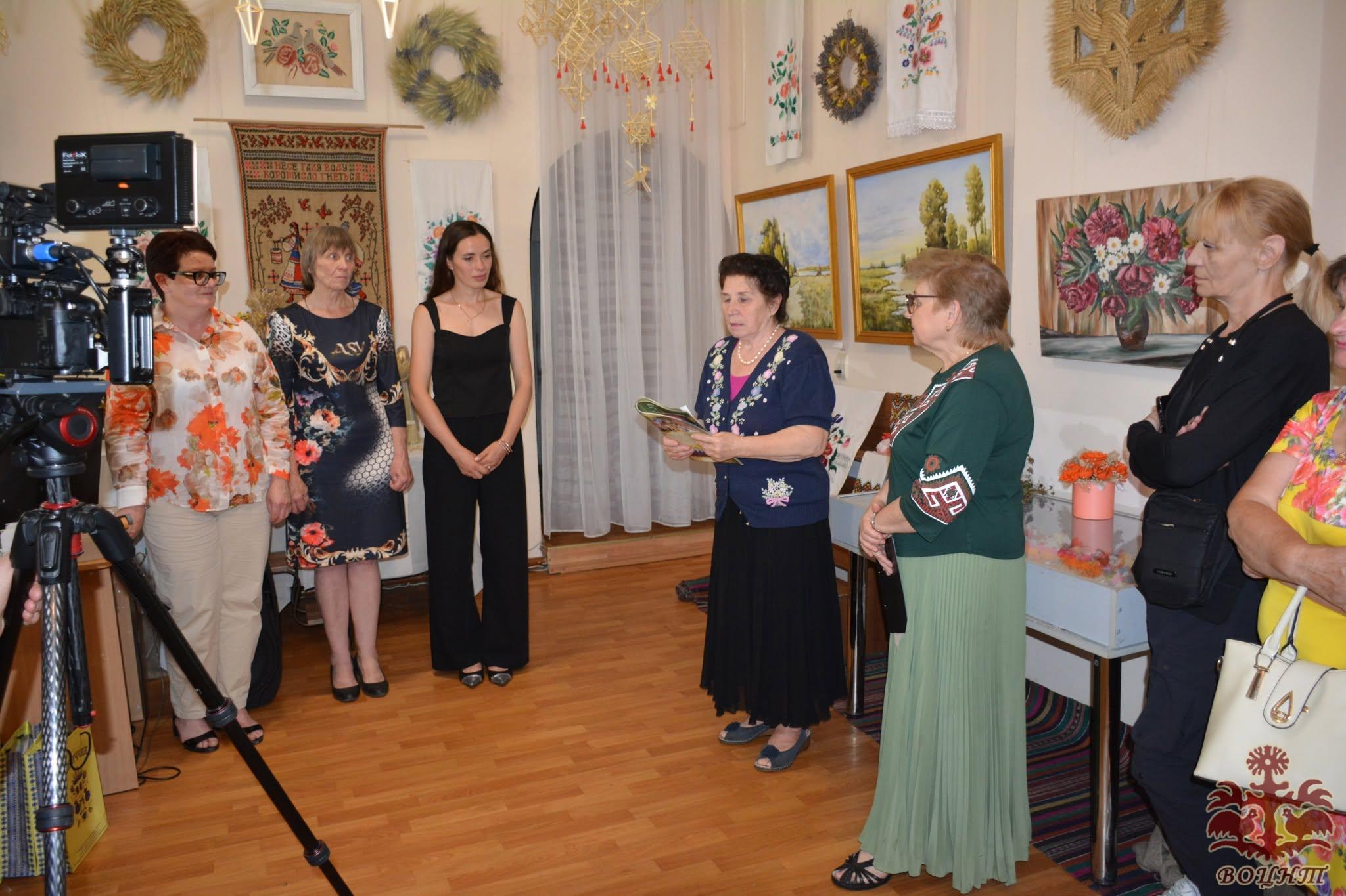 Виставка «Душа народу в рукотворах» майстрів Райгородської СТГ