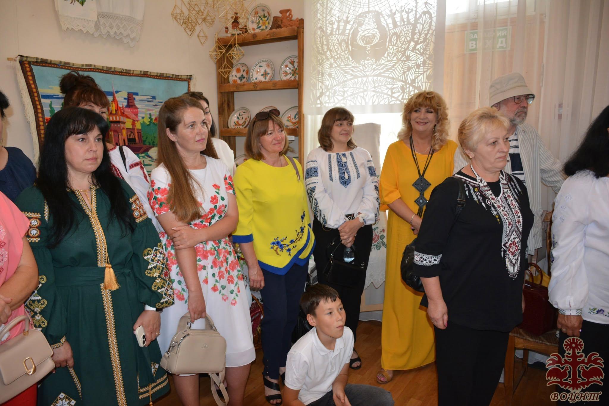 Виставка «Душа народу в рукотворах» майстрів Райгородської СТГ