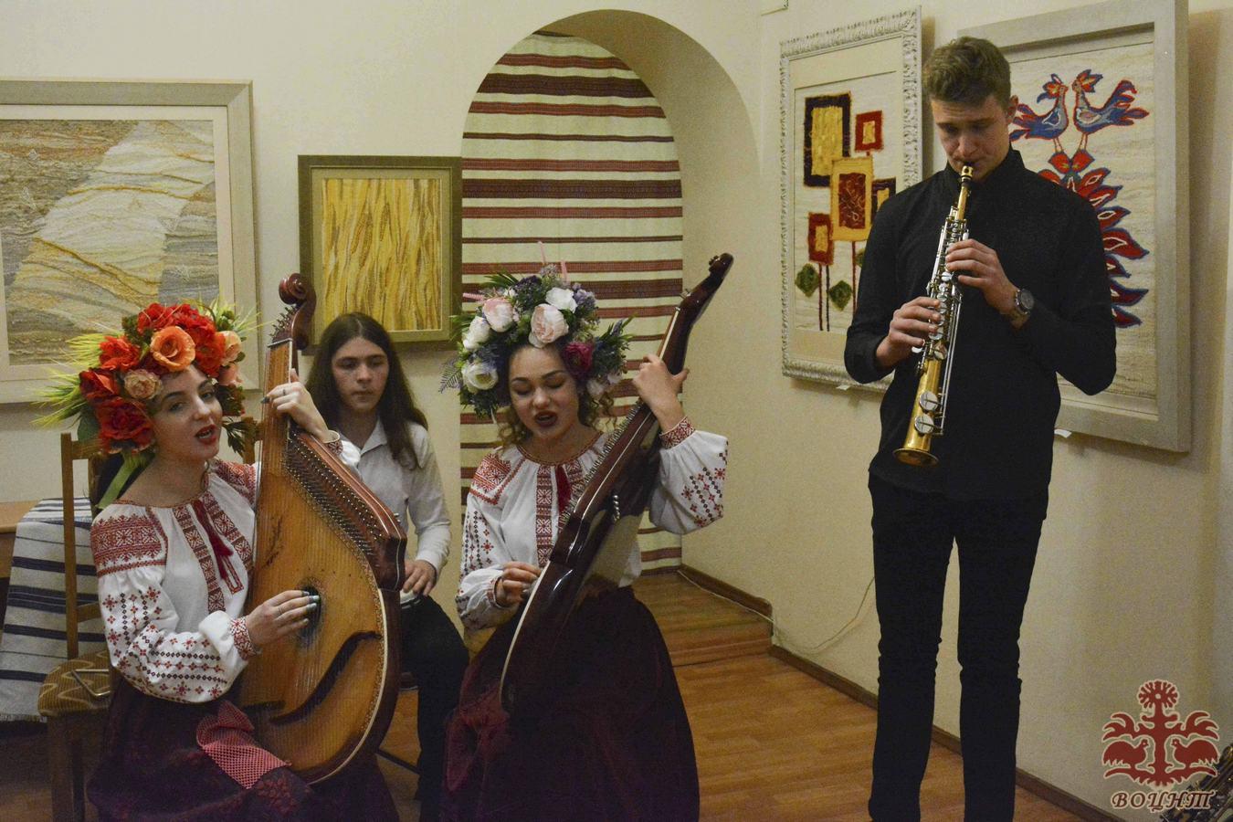 Виставка гобеленів художника А.Гайструка