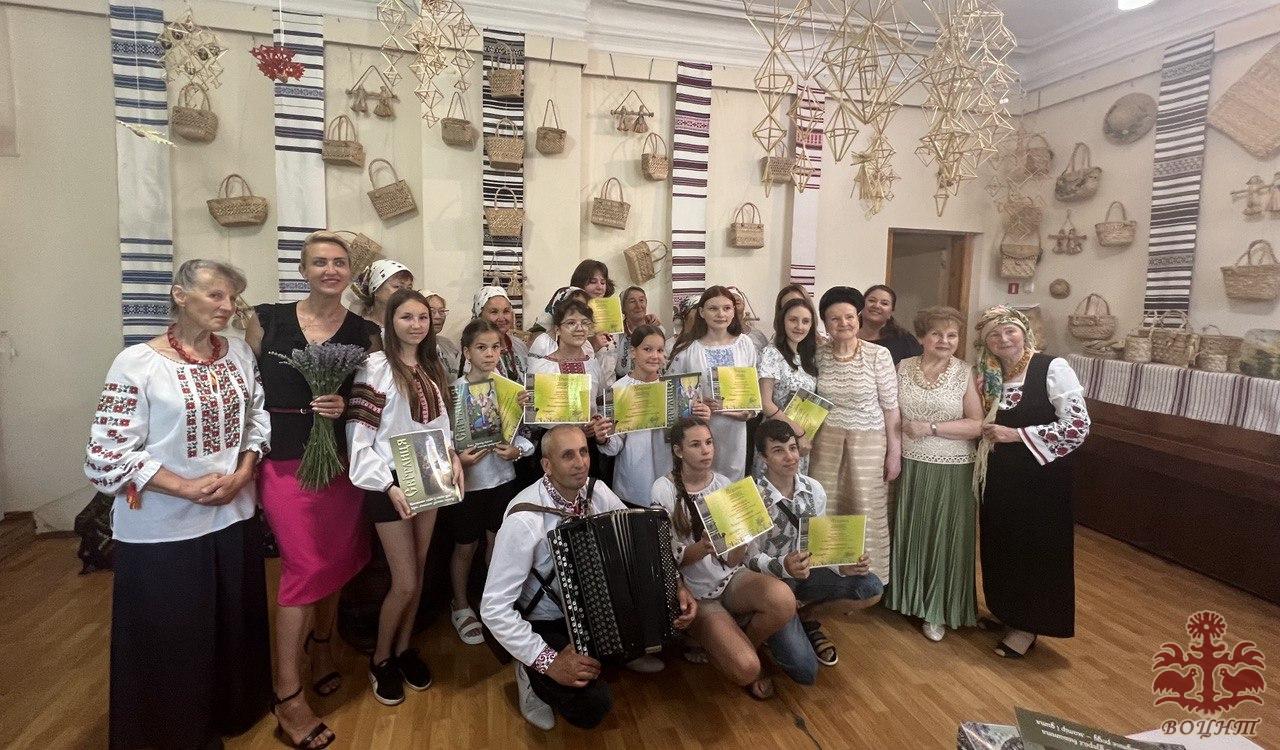 Виставка рогозоплетіння «Традиція рогозоплетіння житиме» зразкової аматорської студії  рогозоплетіння закладу культури  «Вінницька централізована клубна система» (с.Щітки)